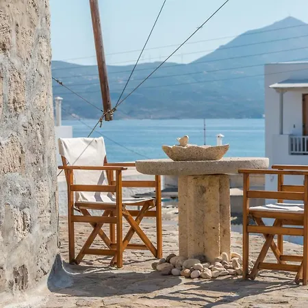 Windmill In Milos Port Villa